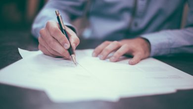 Photo of William D King: Contract Law